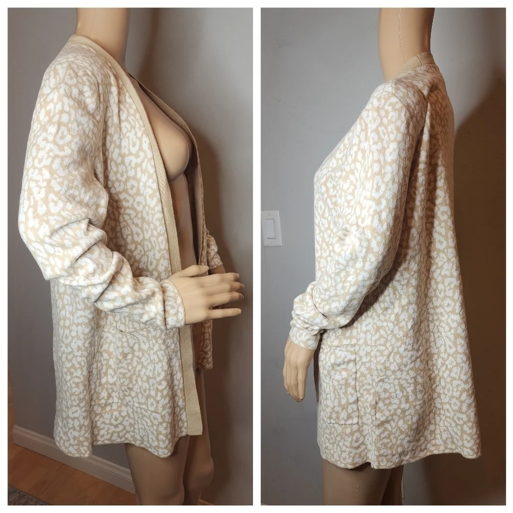 J. CREW Leopard‎ open cardigan sweater. Tan,  cream.  Size small.